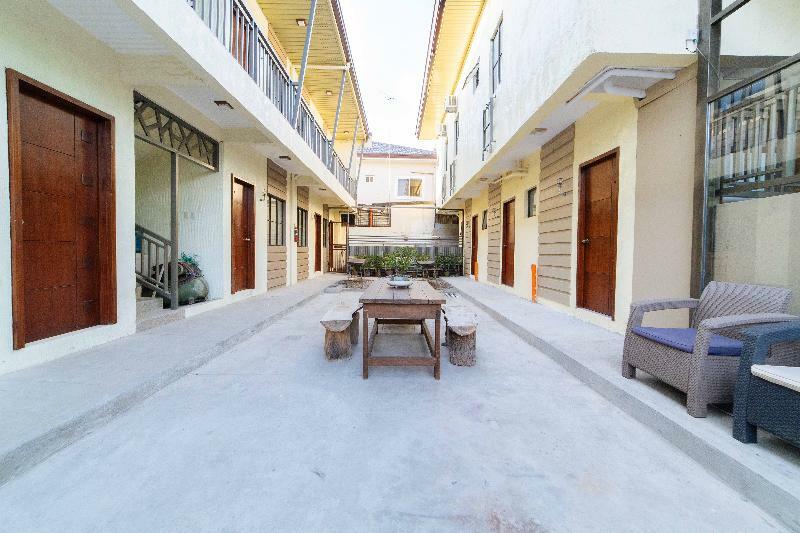 Reddoorz Plus @ Casa Lucia Sindalan San Fernando City Pampanga Εξωτερικό φωτογραφία